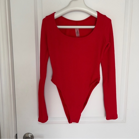 GIGI C Cecilia One Piece size M - Picture 5 of 11